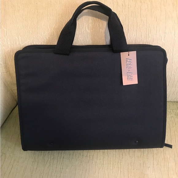 Briefcase - Picture 3 of 7